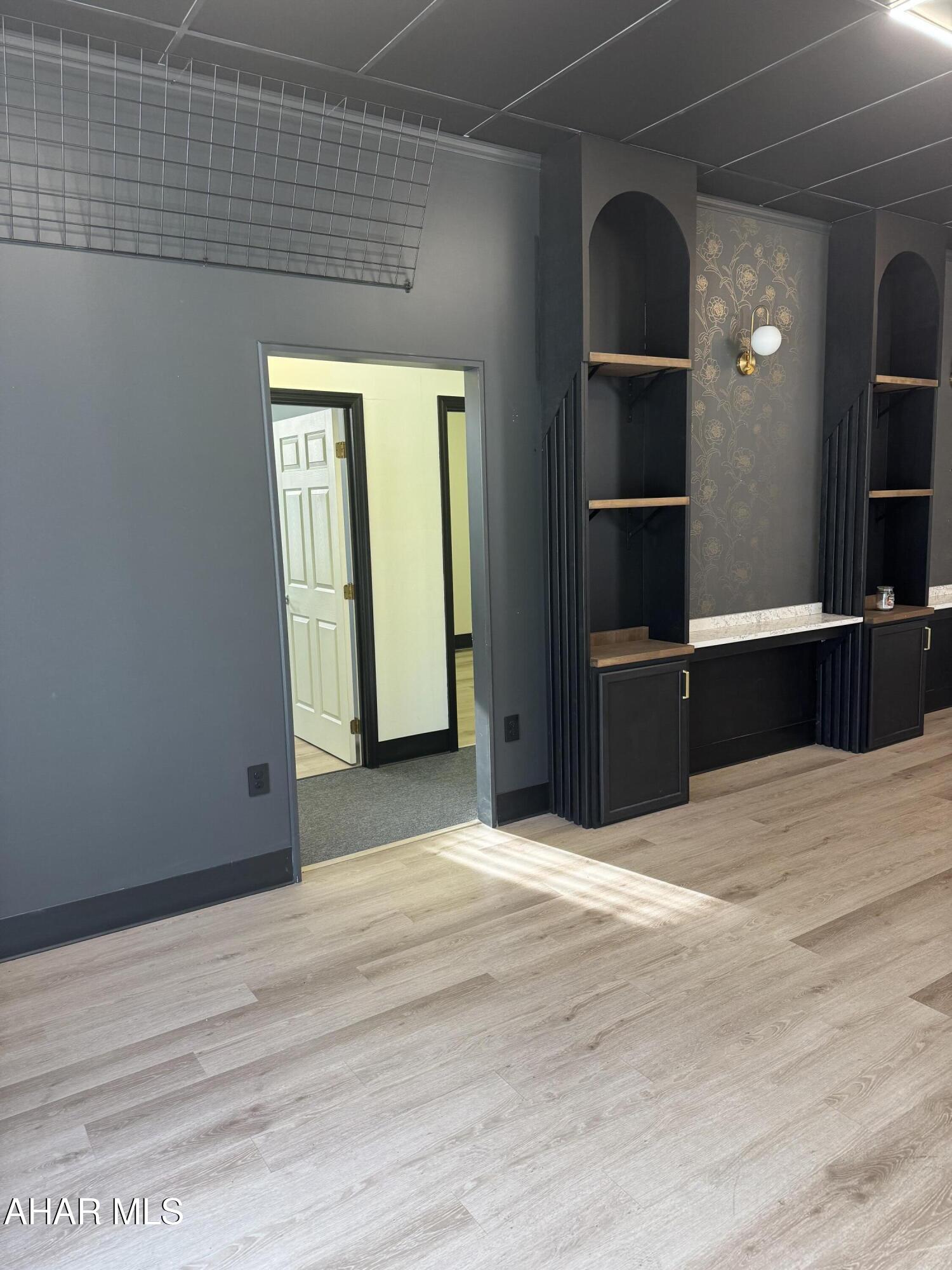 None - Commercial Lease