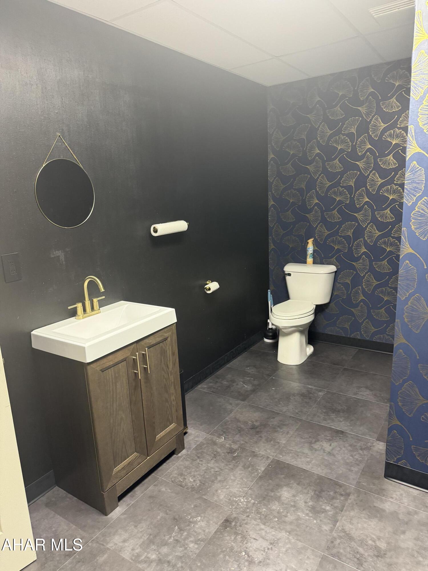 None - Commercial Lease