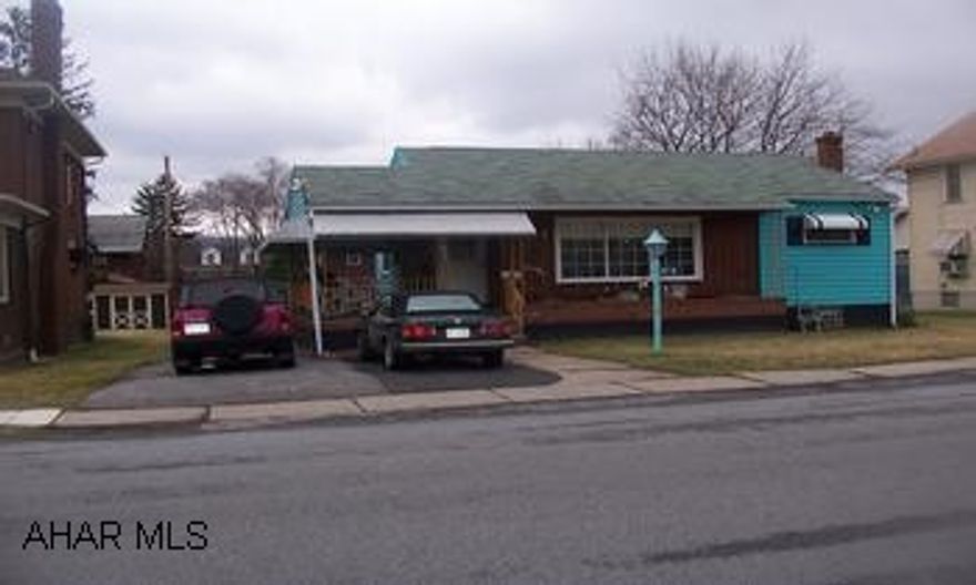 Cute 2 bedroom 2 bath with good mechanics, larger lot.  Security system, Paved parking and more.