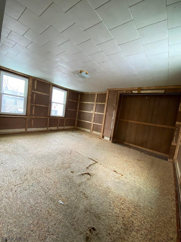 Unknown - Residential