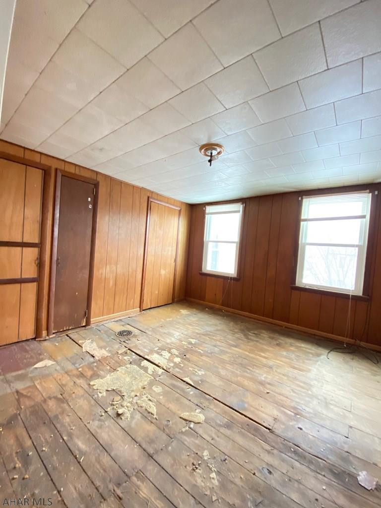 Unknown - Residential