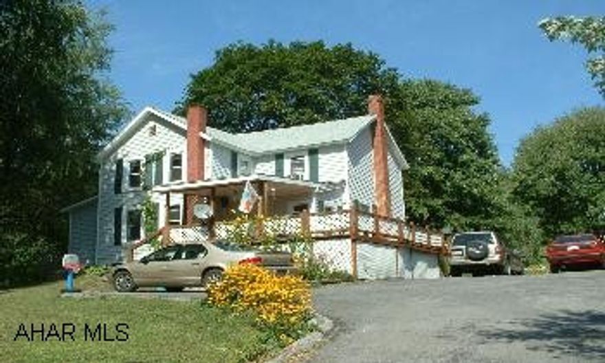 Great House! New Roof,Windows,Flooring. Nice & Bright Modern Kitchen & Bath- Large Lot