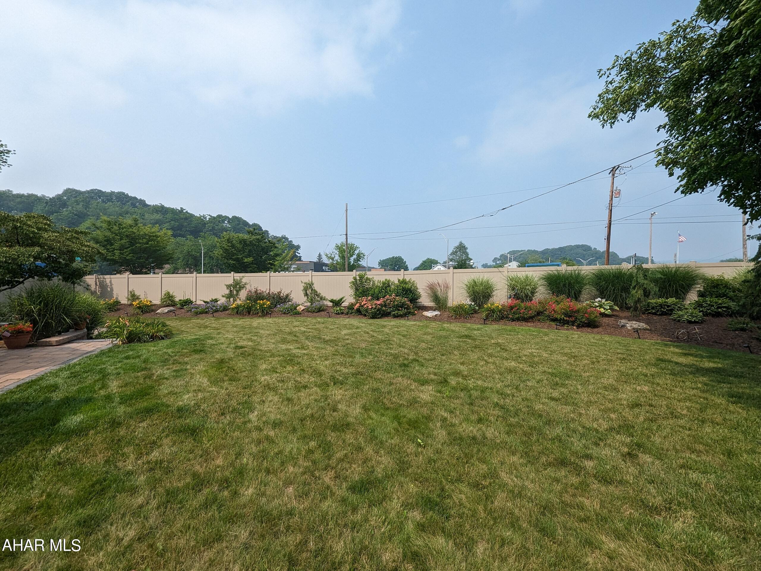 Baker Mansion - Residential