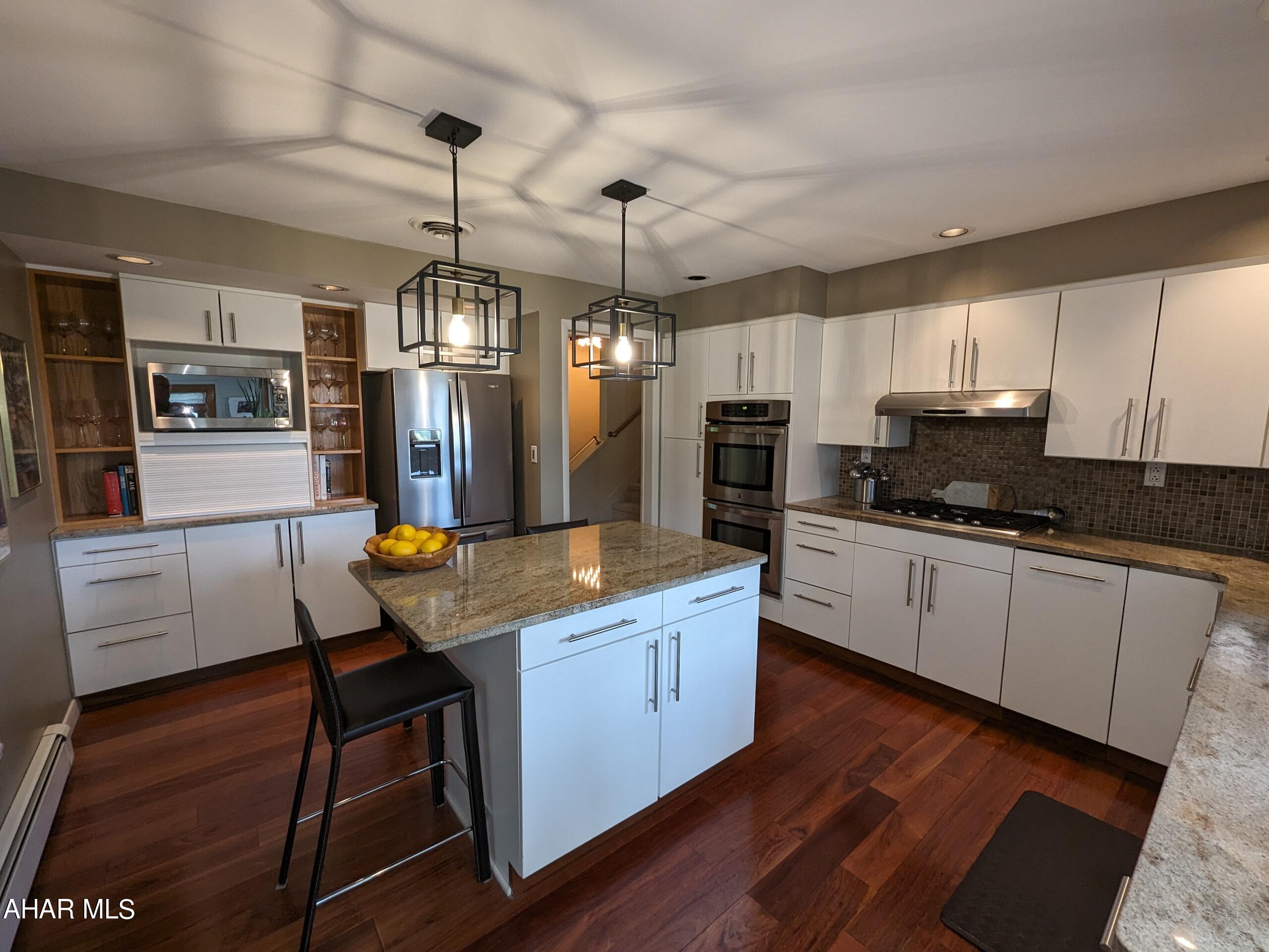 Baker Mansion - Residential