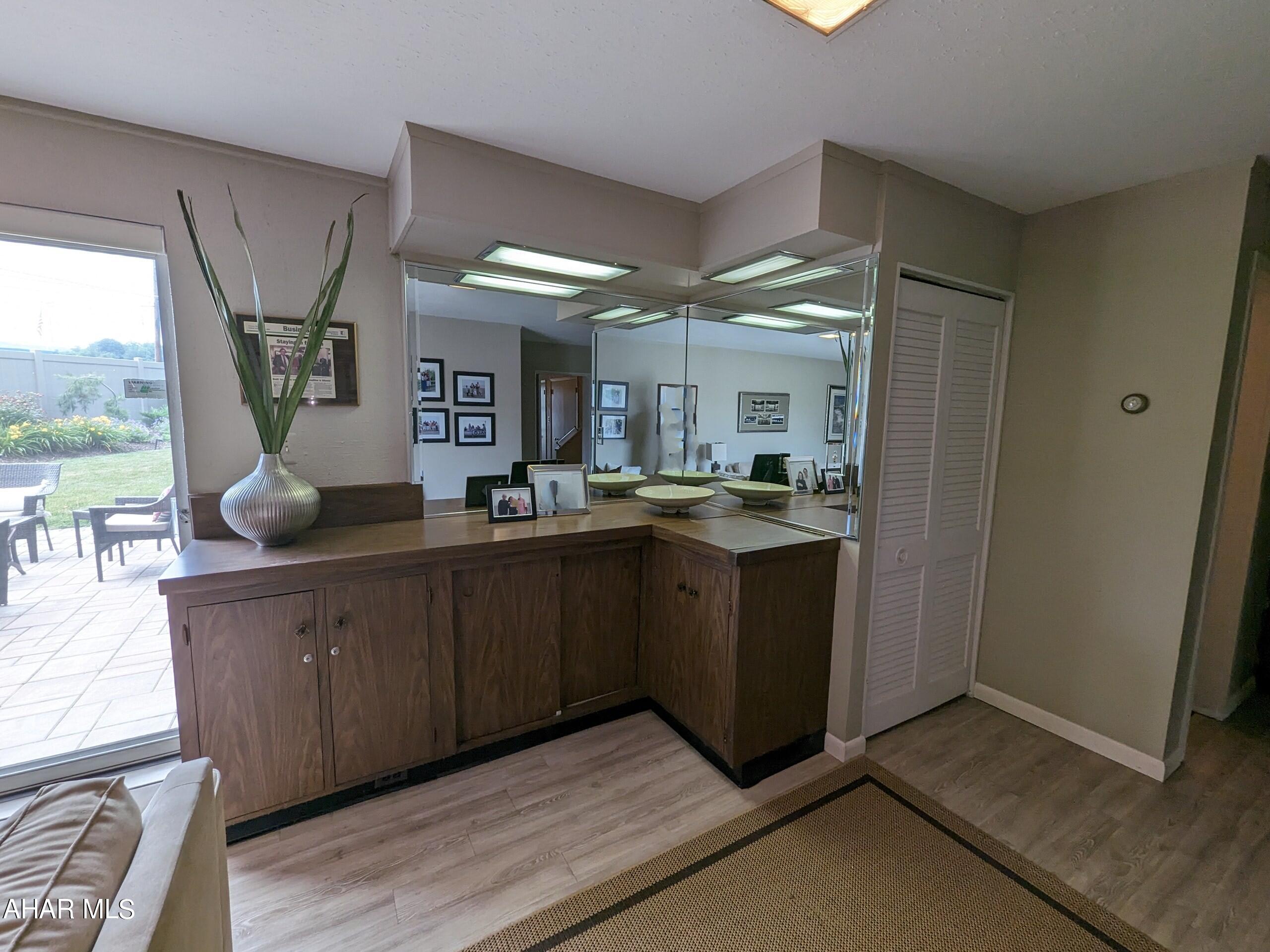 Baker Mansion - Residential