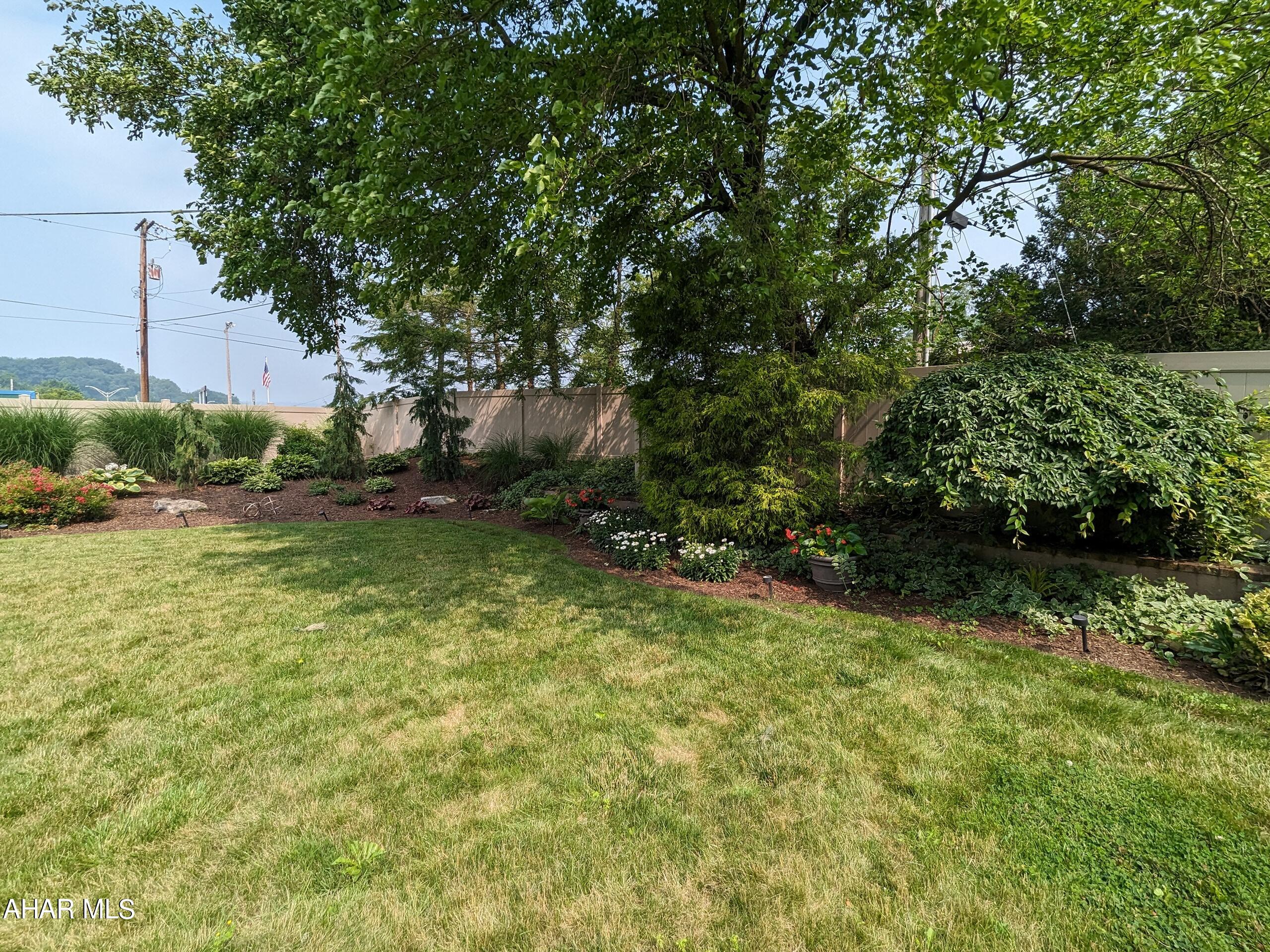 Baker Mansion - Residential