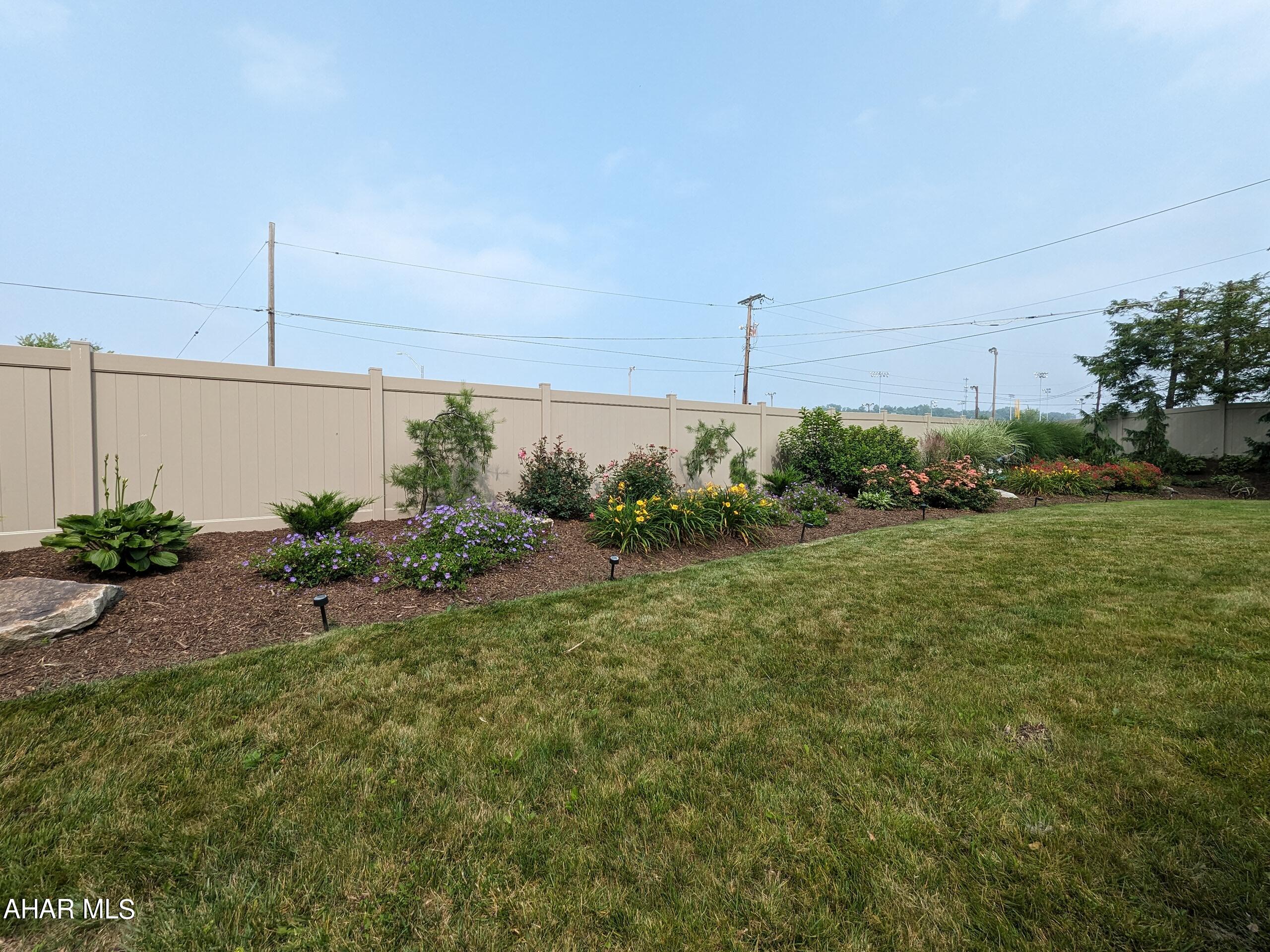 Baker Mansion - Residential