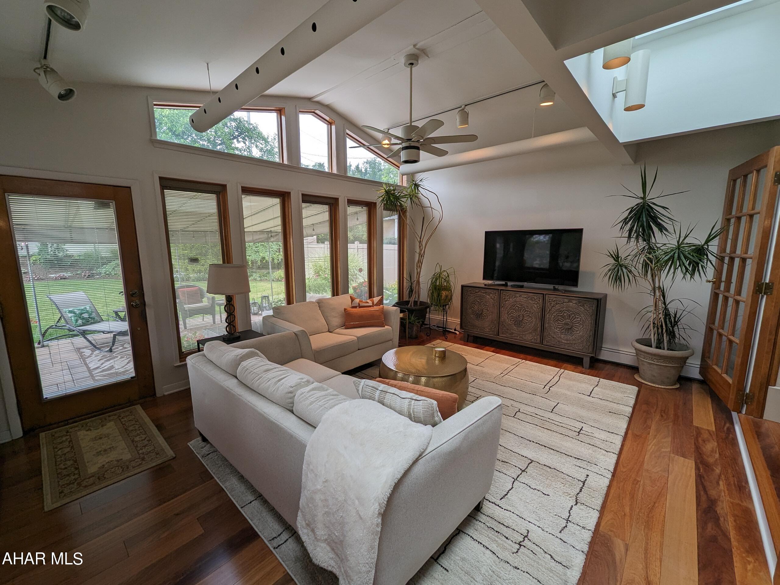 Baker Mansion - Residential