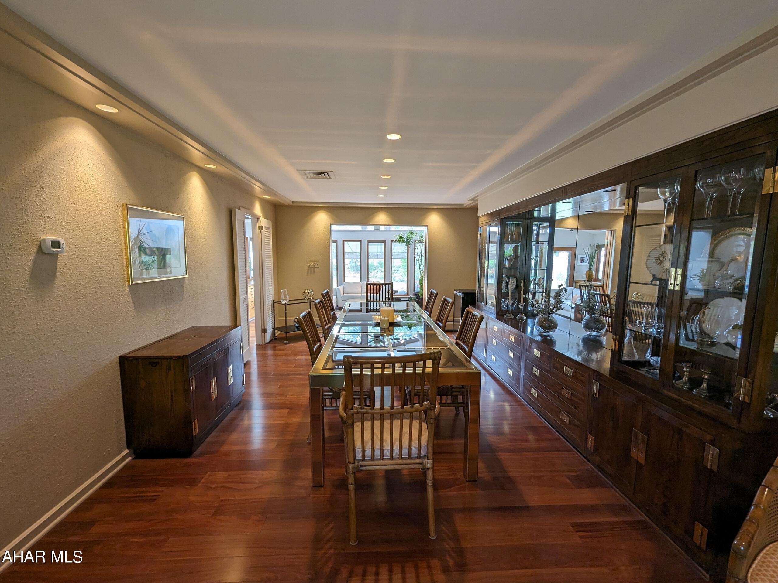 Baker Mansion - Residential