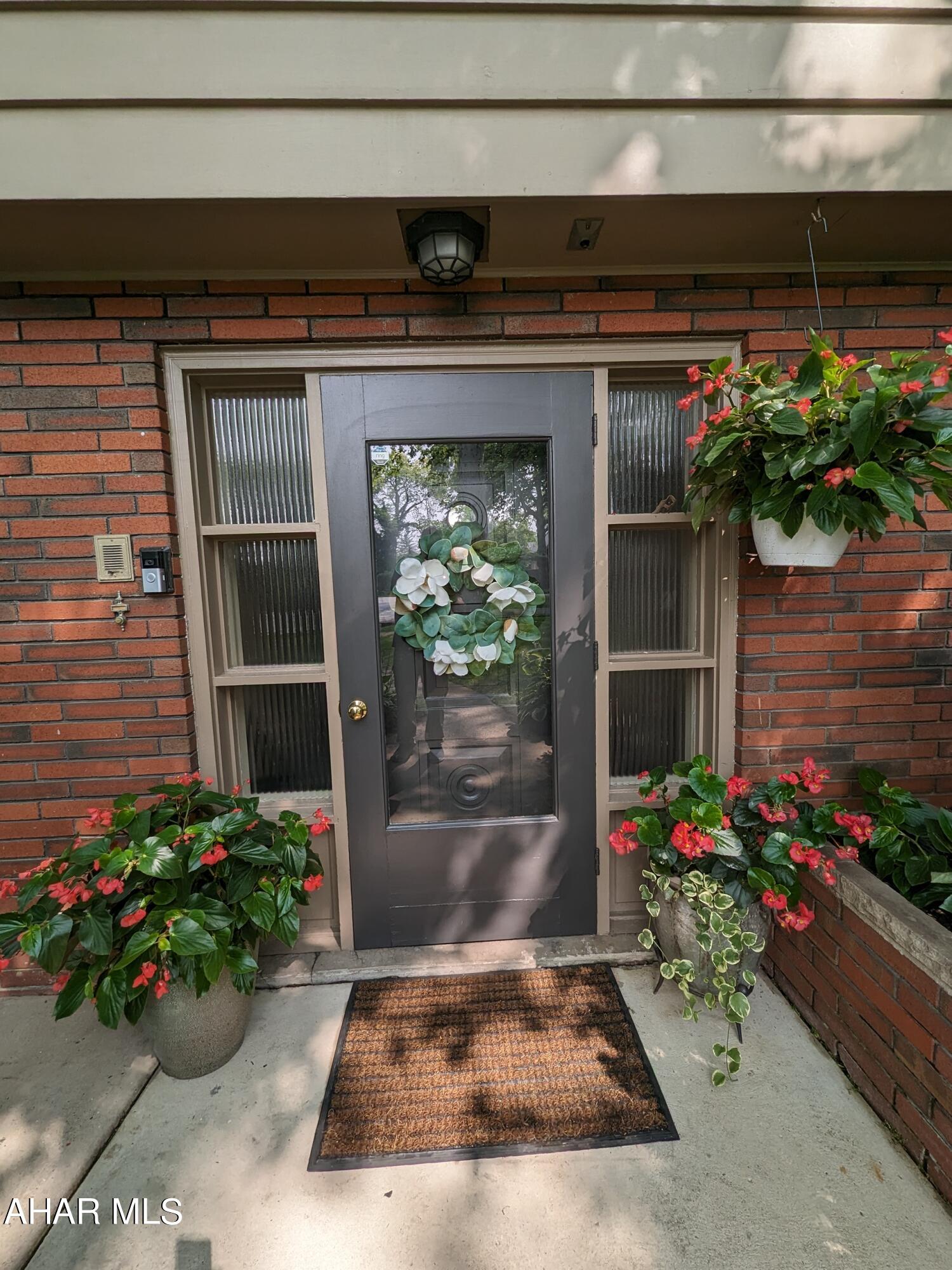 Baker Mansion - Residential