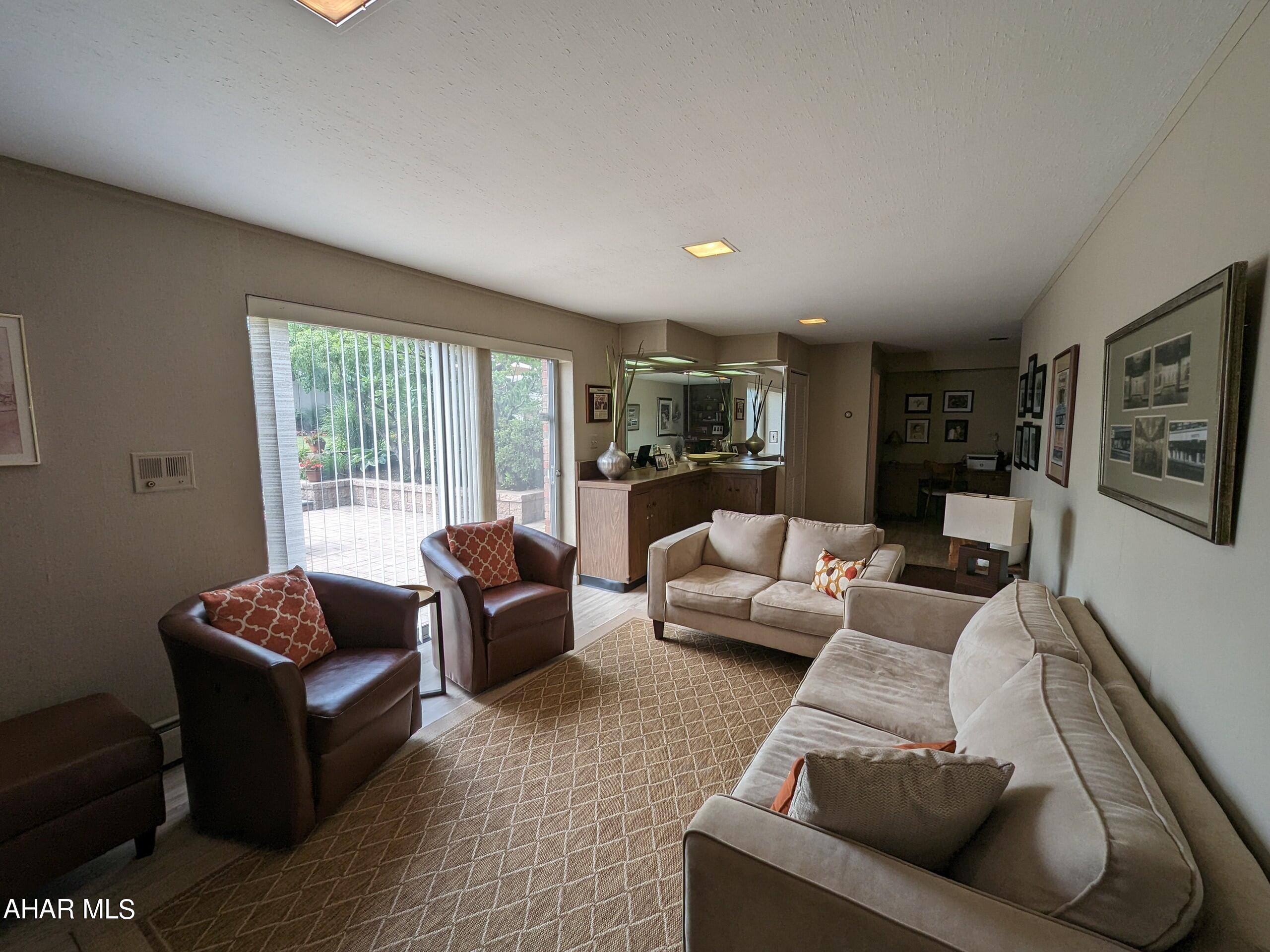 Baker Mansion - Residential