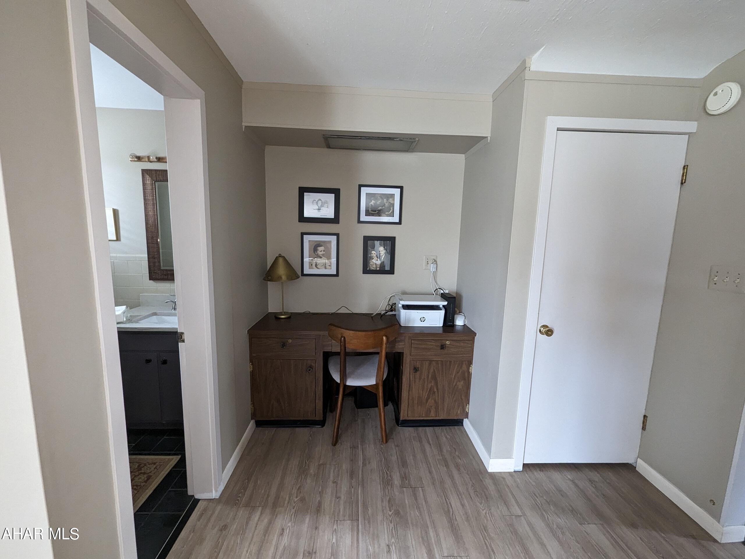 Baker Mansion - Residential