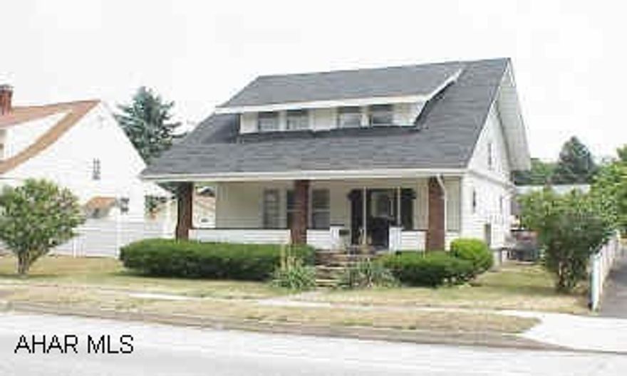 LLyswen Area- Double lot with inground pool.  $1,500 closing cost allowance.  Call Listing Agent for Sellers Disclosure & Sales Agreement.  All Buyer's must be pre-qualified.  Elec is 100 Amp C/B.