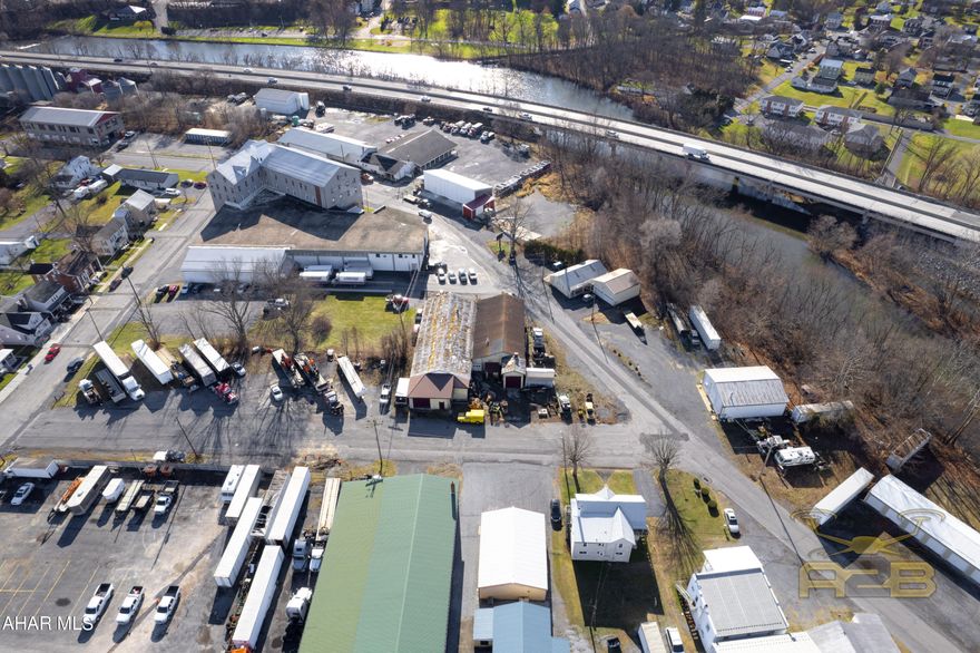 The rare opportunity with this much potential and adaptability is finally available! 

Introducing an incredible opportunity for entrepreneurs and businesses seeking a versatile space, this former repair garage stands as a testament to adaptability and potential. Nestled in the heart of Bedford, this property showcases a history of functionality and now presents itself as a canvas for your visionary enterprise. With its industrial roots and adaptable layout, this property is primed to be transformed into a thriving hub for your business aspirations. 

Thanks to the spacious 7,000+ square feet this building boasts, it allows for customization, enabling you to shape it according to your unique vision and specific business requirements. Schedule a viewing today and explore the boundless possibilities this unique property offers.