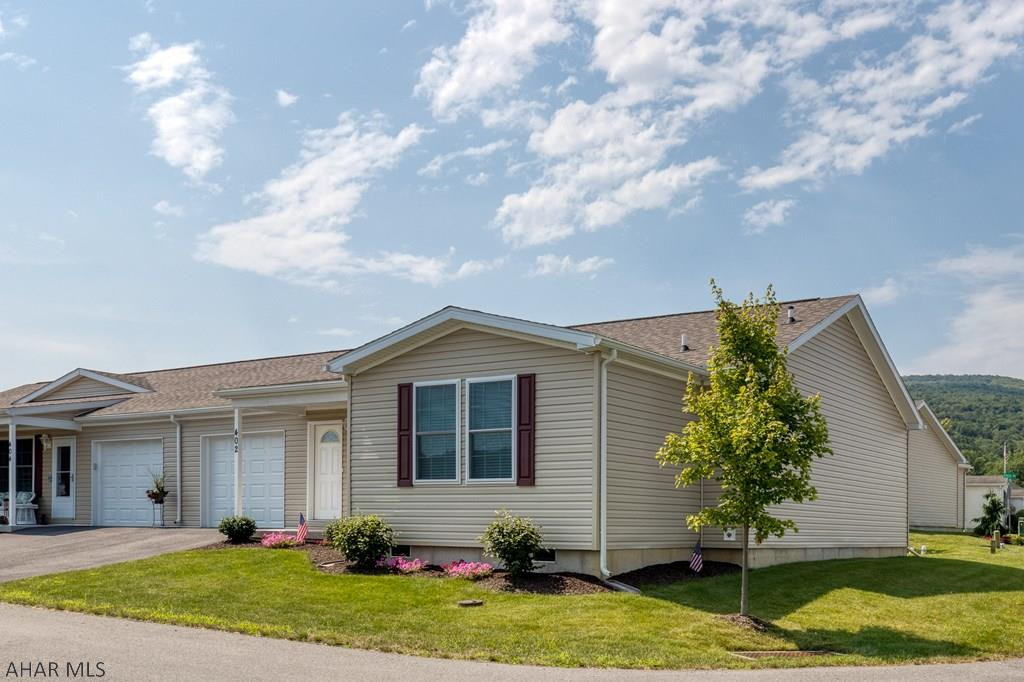 Deer Meadow 55+ Gated Community - Residential