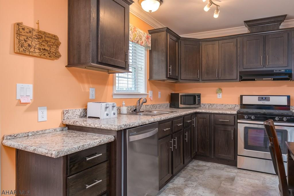 Deer Meadow 55+ Gated Community - Residential