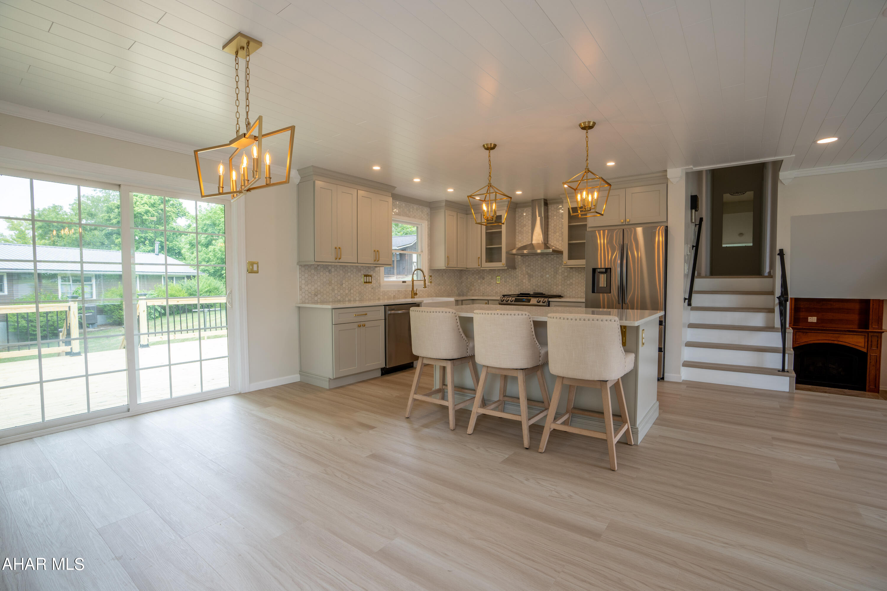 Rolling Hills - Residential