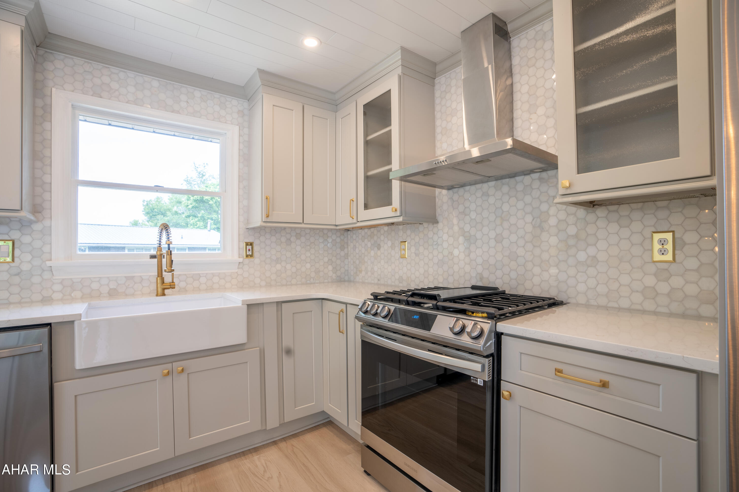 Rolling Hills - Residential