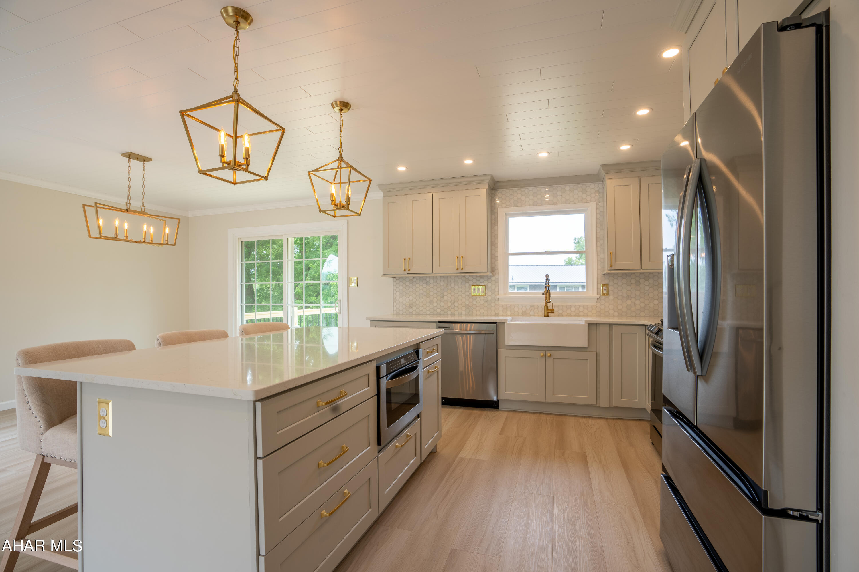 Rolling Hills - Residential