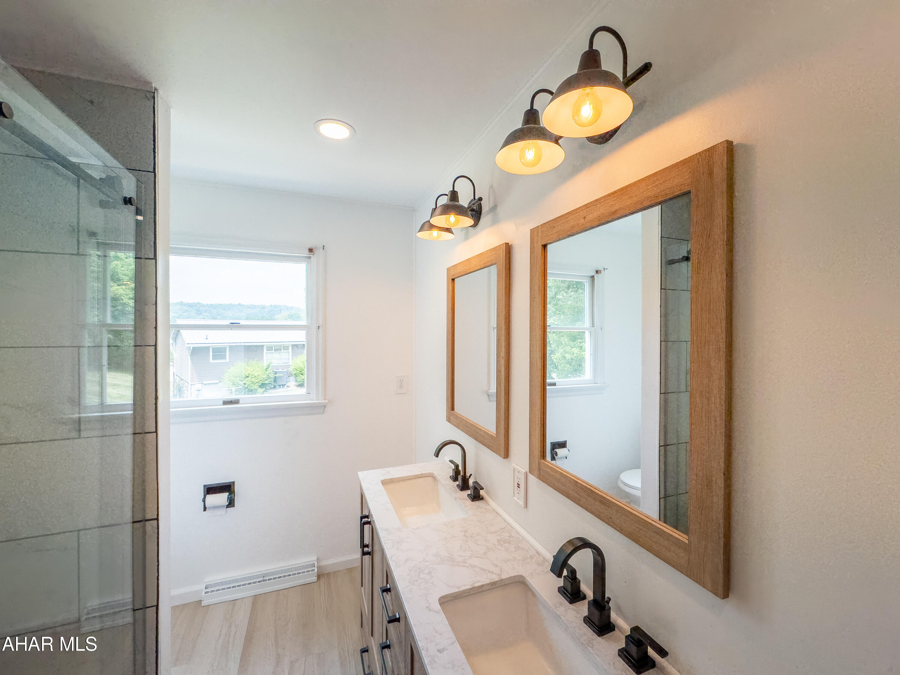 Rolling Hills - Residential