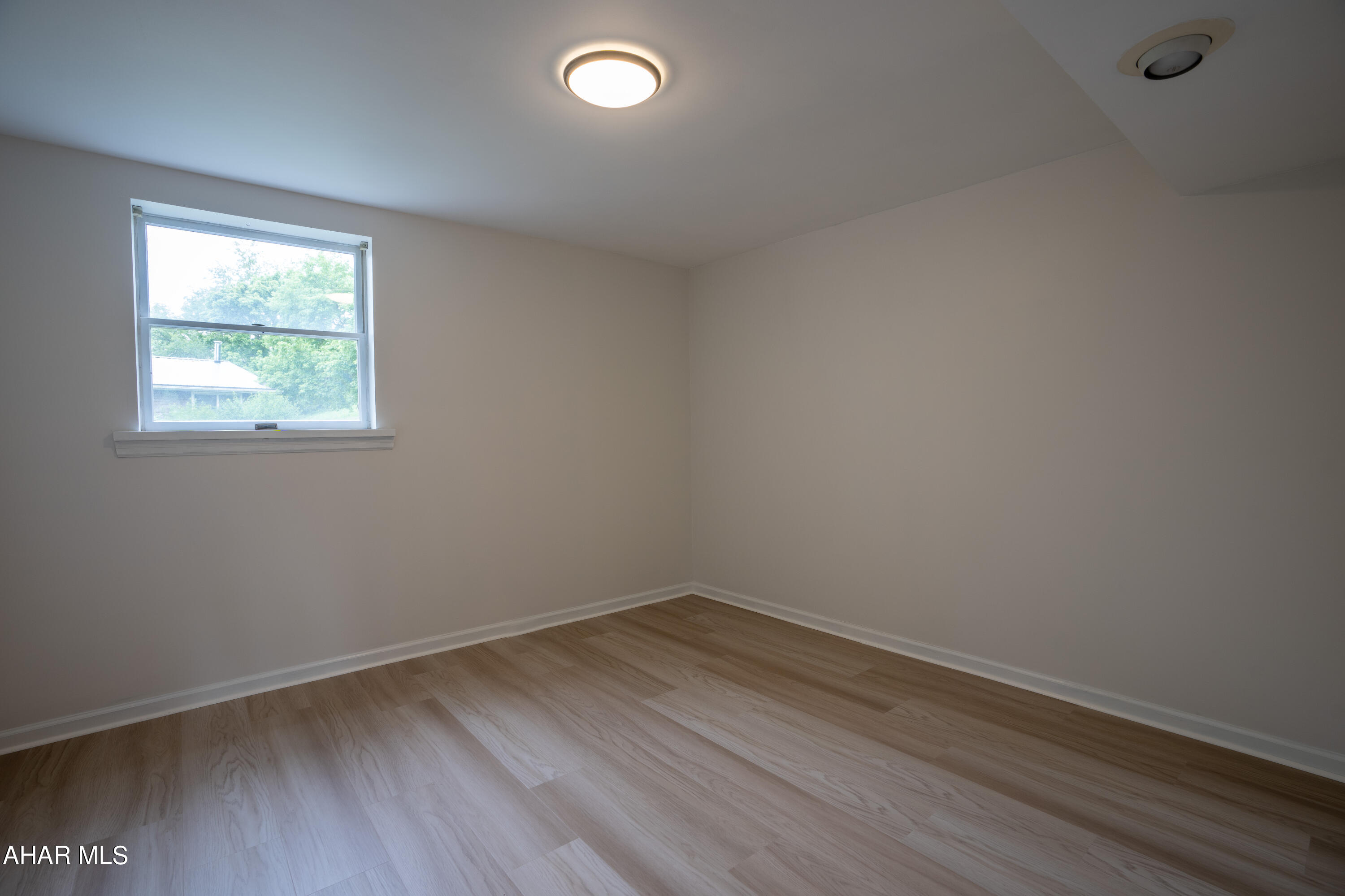 Rolling Hills - Residential