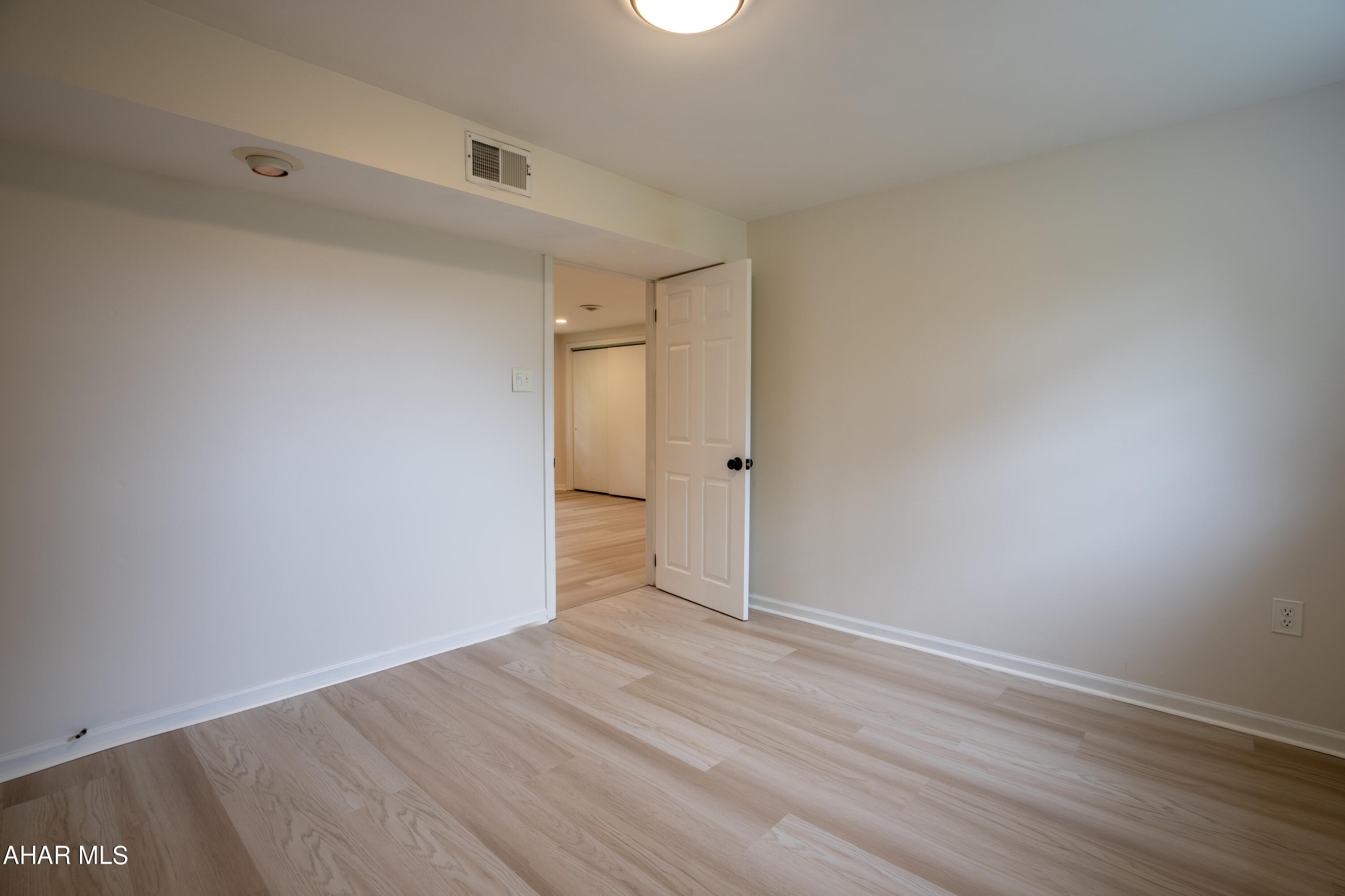 Rolling Hills - Residential