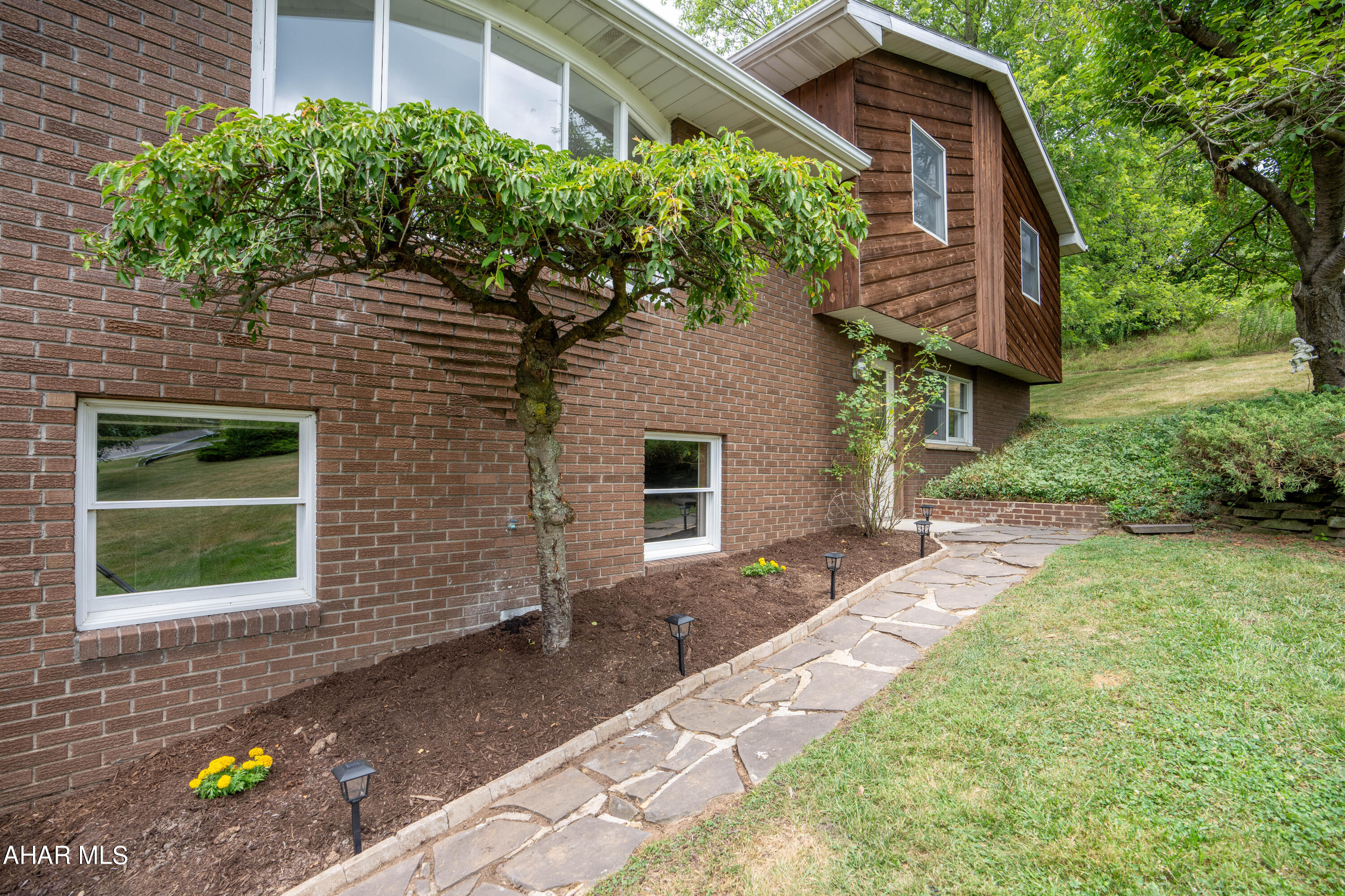 Rolling Hills - Residential