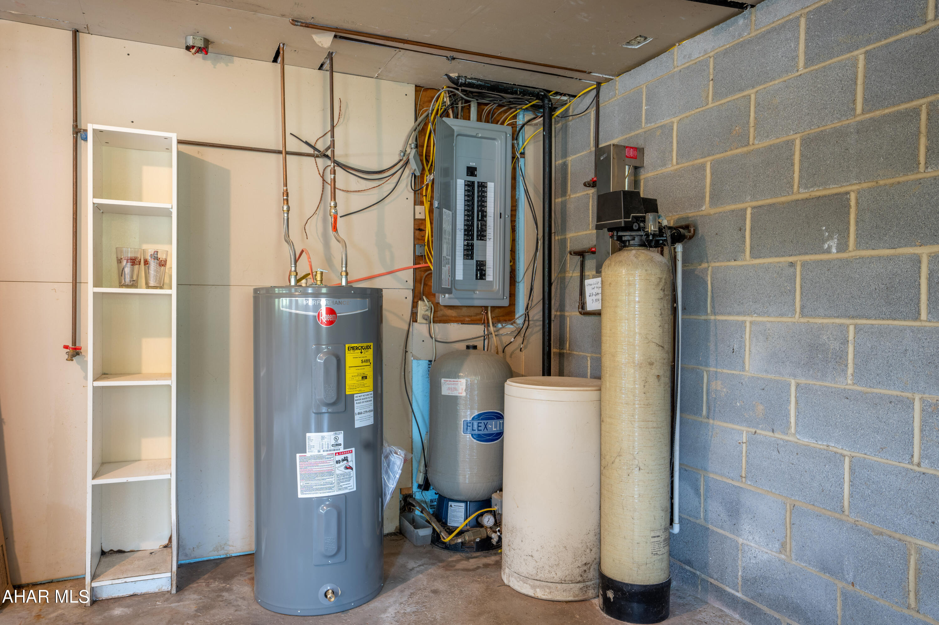 Rolling Hills - Residential