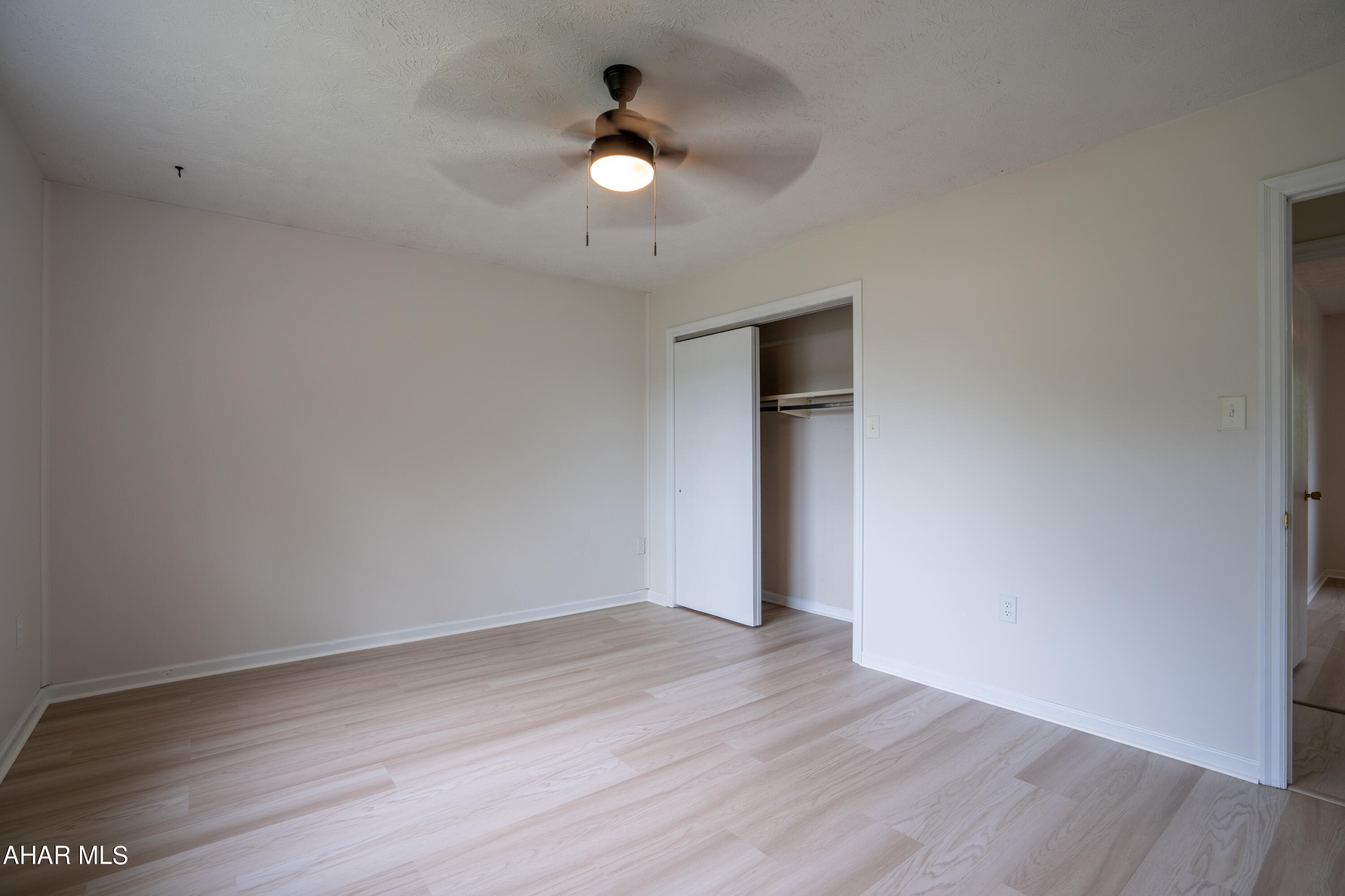 Rolling Hills - Residential