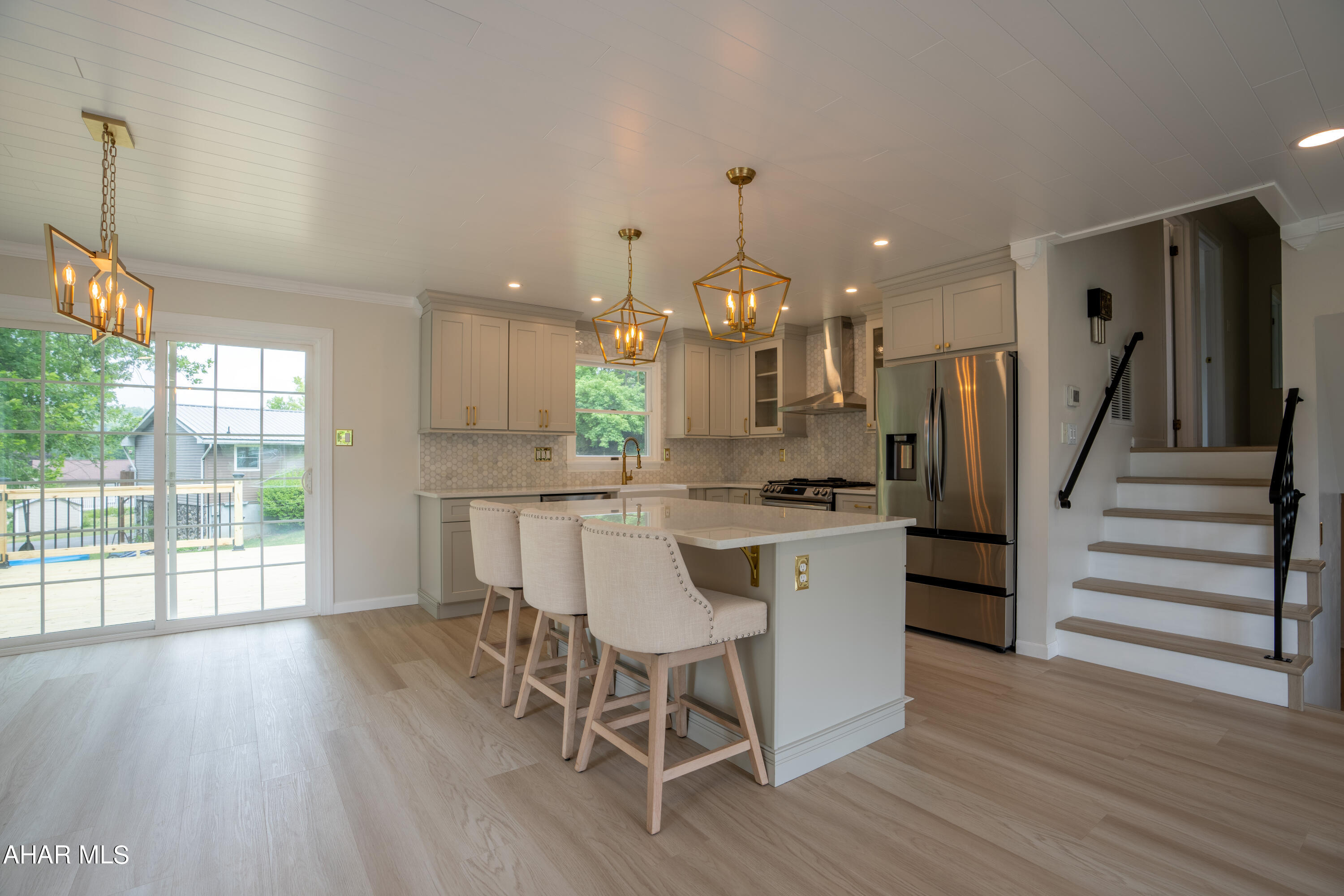 Rolling Hills - Residential