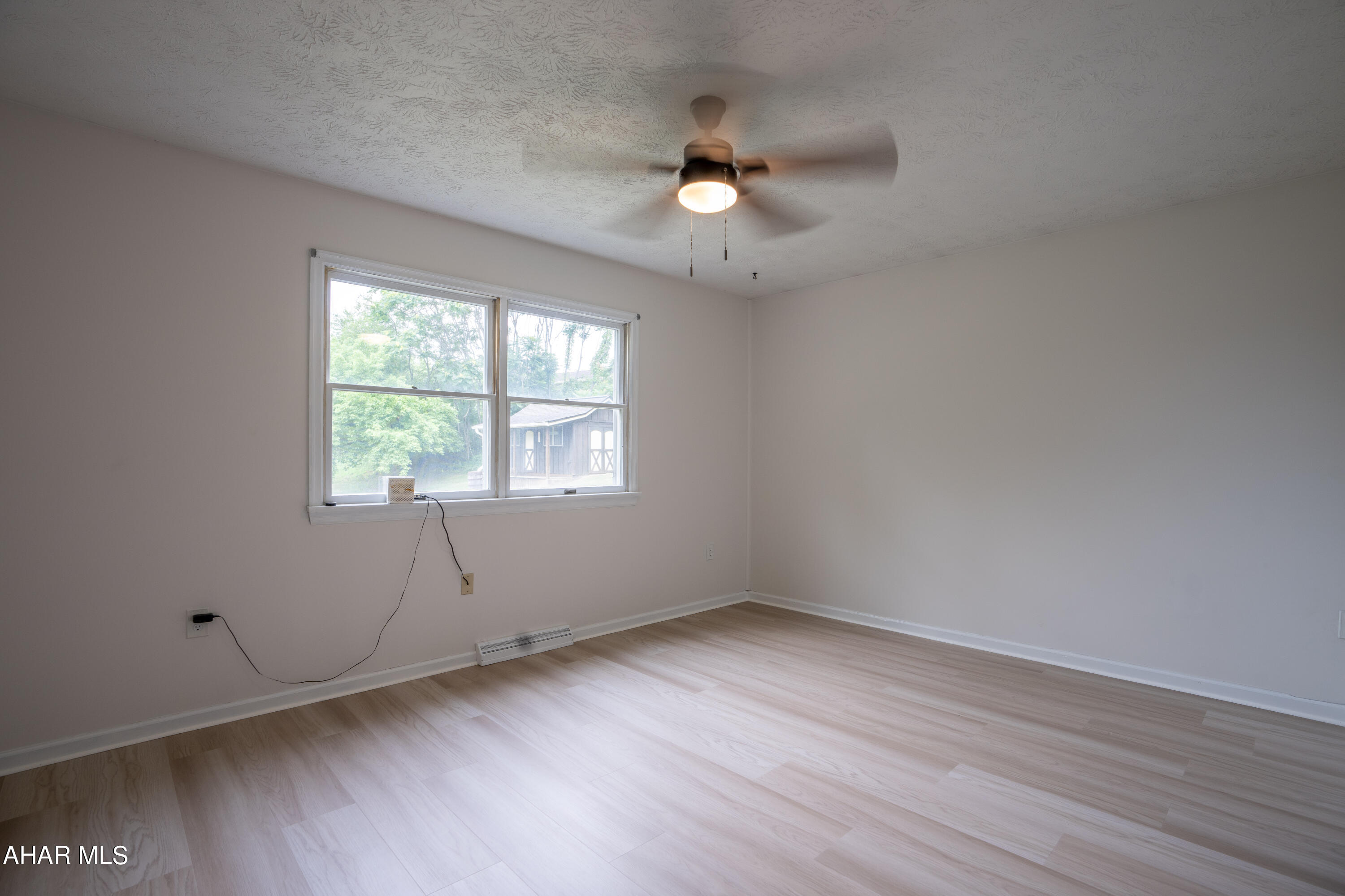 Rolling Hills - Residential