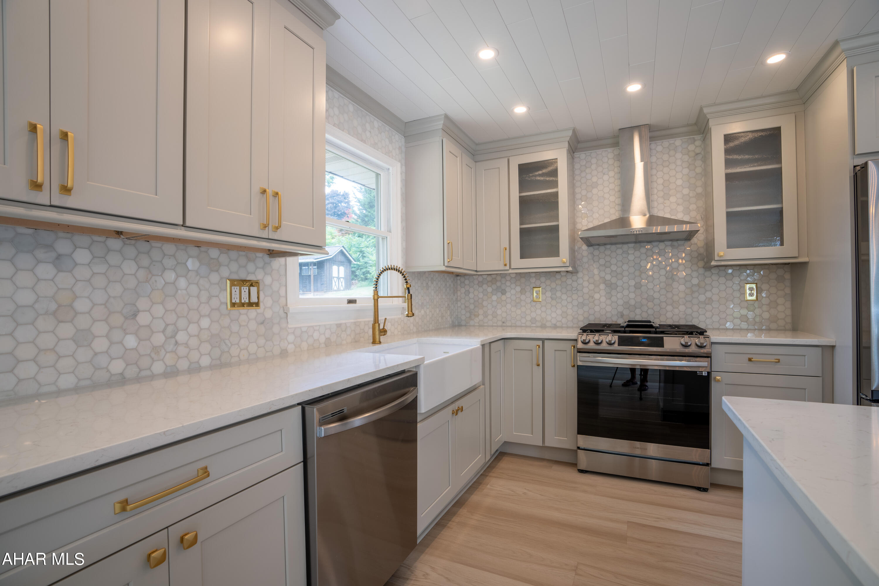 Rolling Hills - Residential