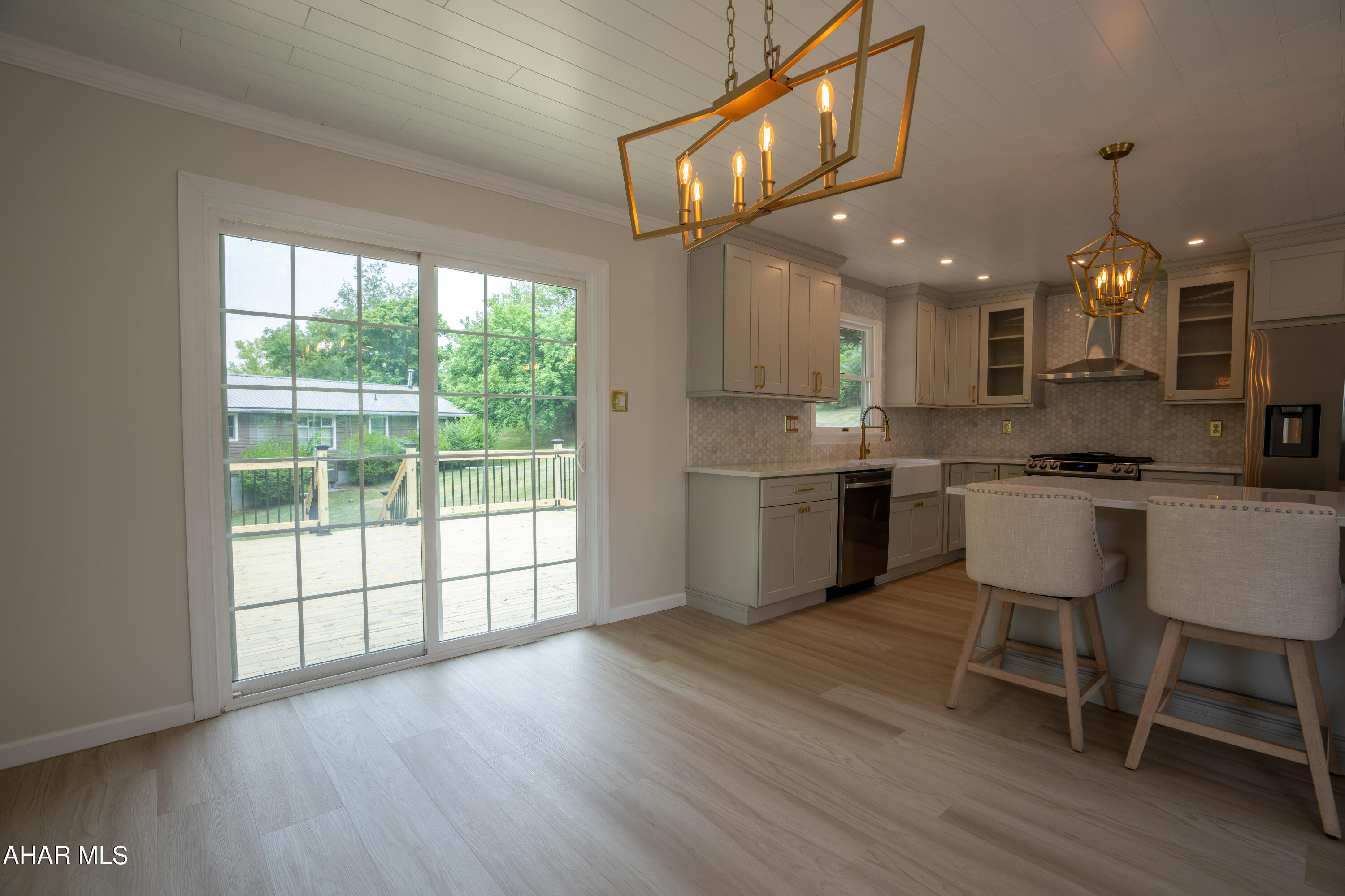 Rolling Hills - Residential