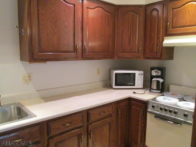 Elmwood - Residential