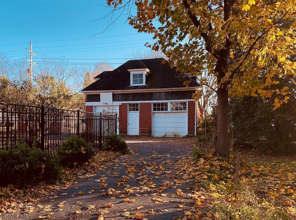 Unknown - Residential