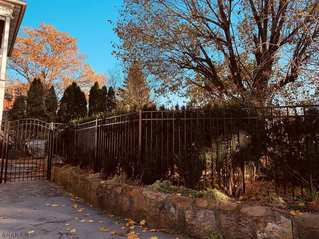 Unknown - Residential