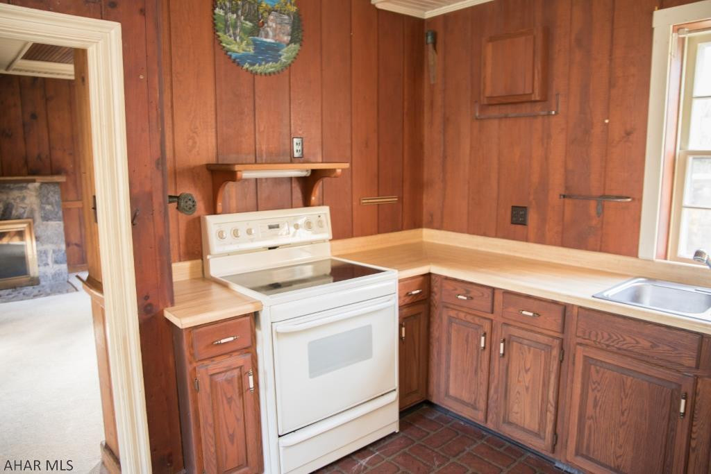 Unknown - Residential