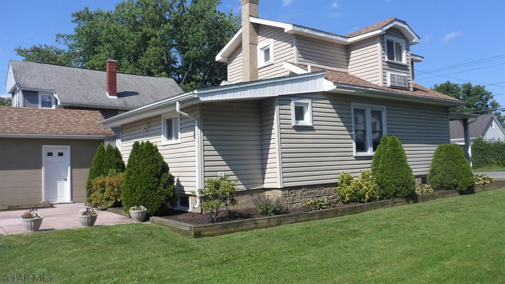 Llyswen - Residential