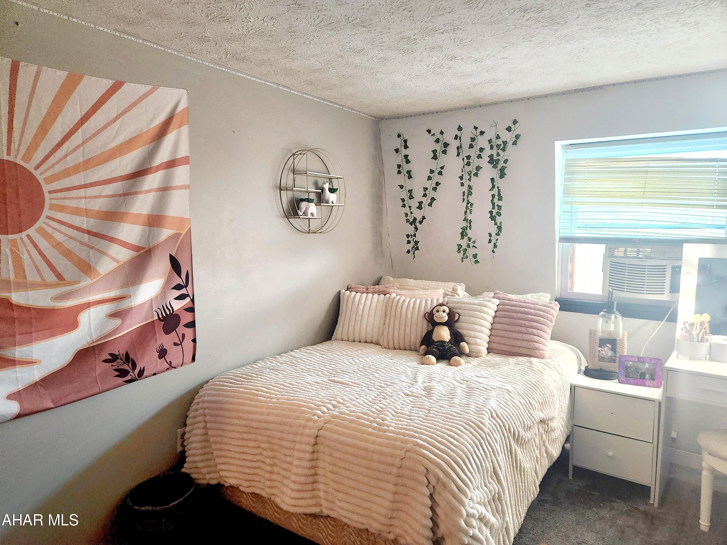 Maple Hollow - Residential