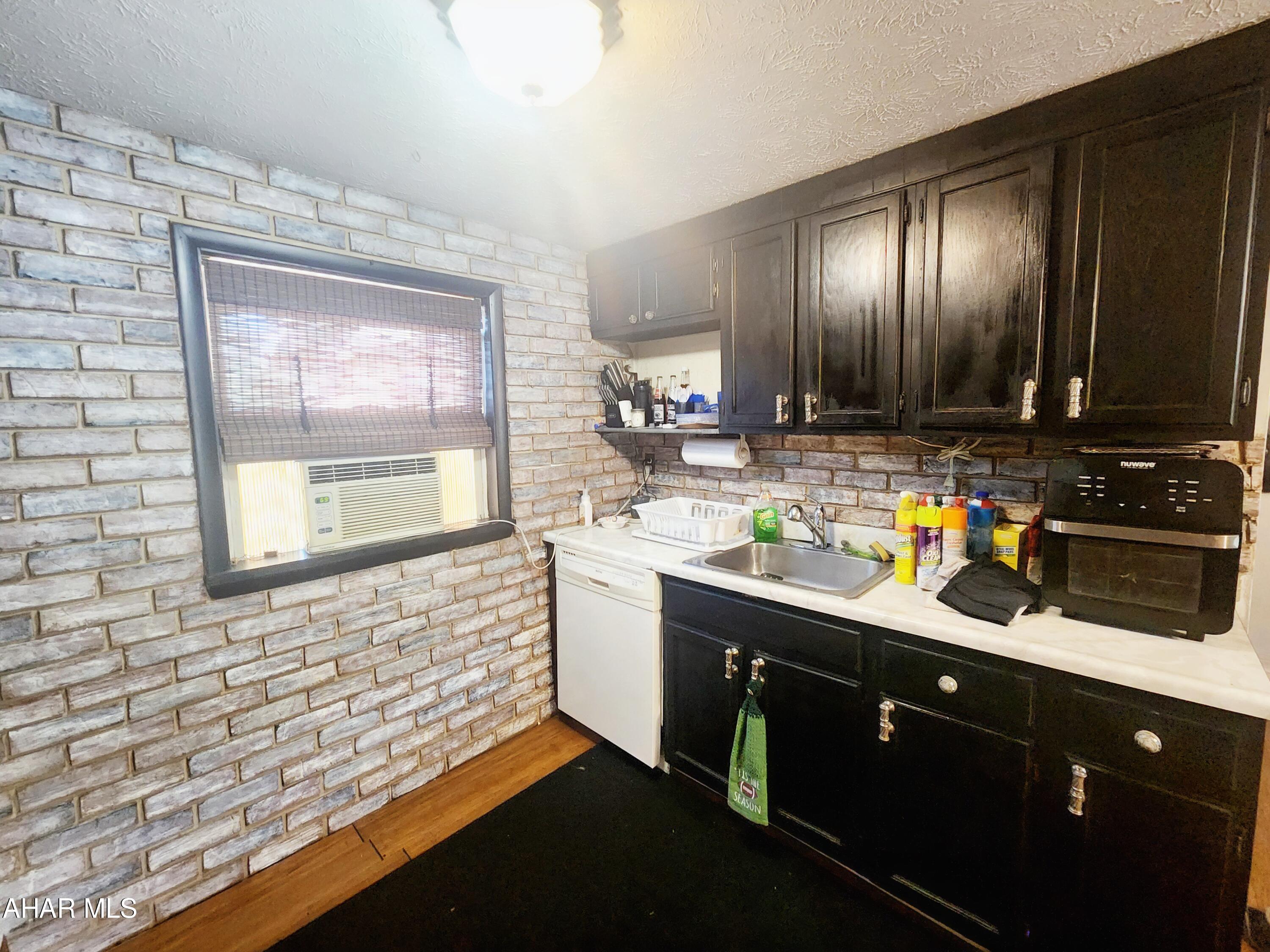 Maple Hollow - Residential