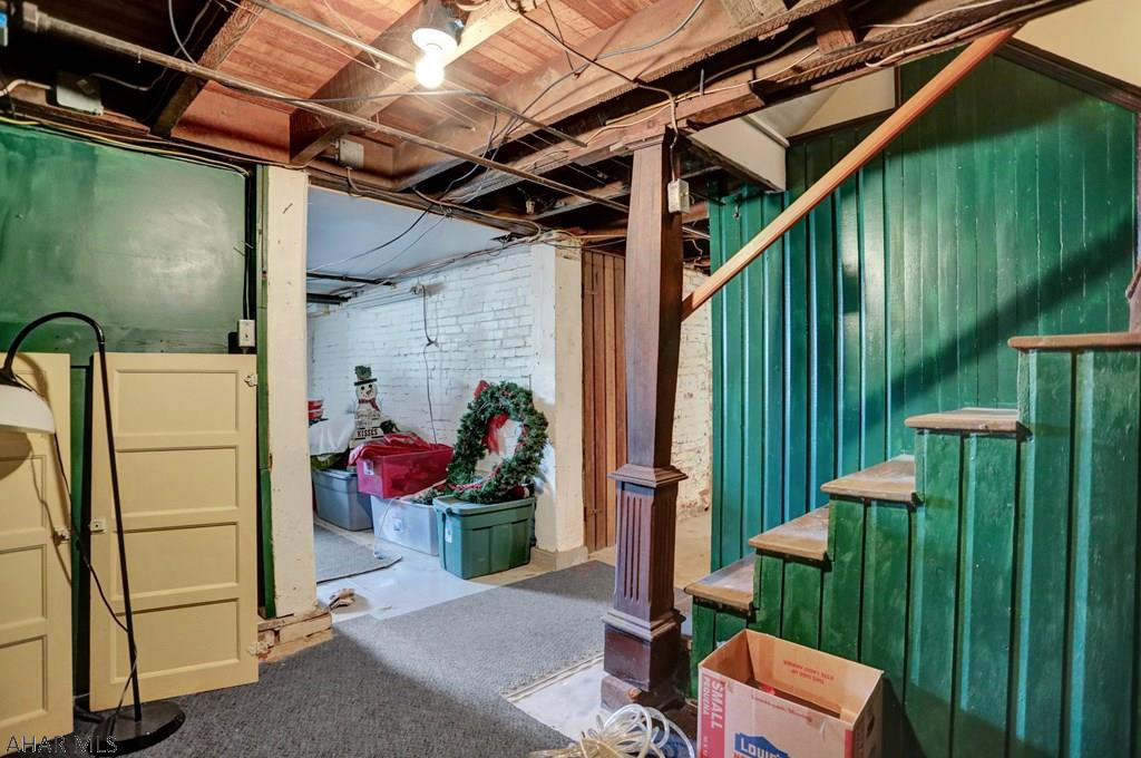 Unknown - Residential