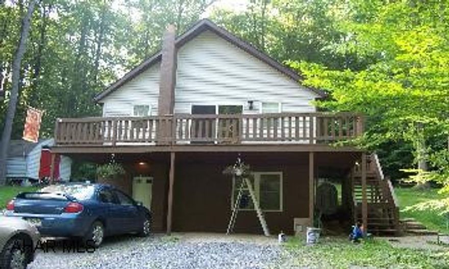 Nice remodeled 1.5 story on large lot. Must see!  Cathedral ceiling in living room, new carpet and drywall.  3rd bedroom in basement. Nice remodeled 1.5 story on large lot. Must see!  Cathedral ceiling in living room, new carpet and drywall.  3rd bedroom in basement.