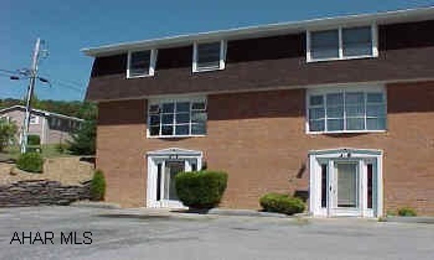 End unit townhouse - was foreclosure - carpeting removed