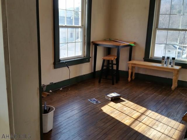 Unknown - Commercial Sale