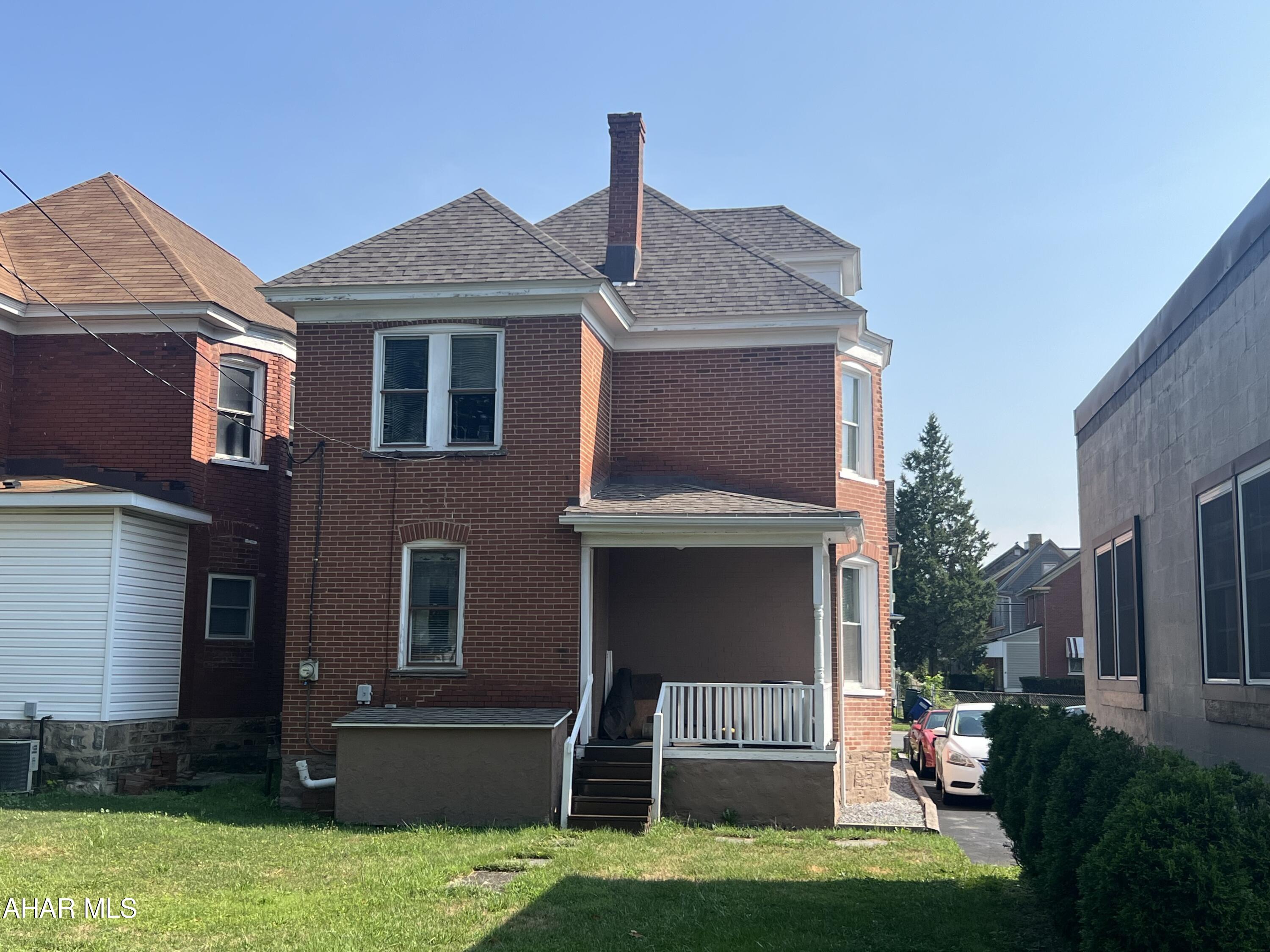 Juniata - Residential