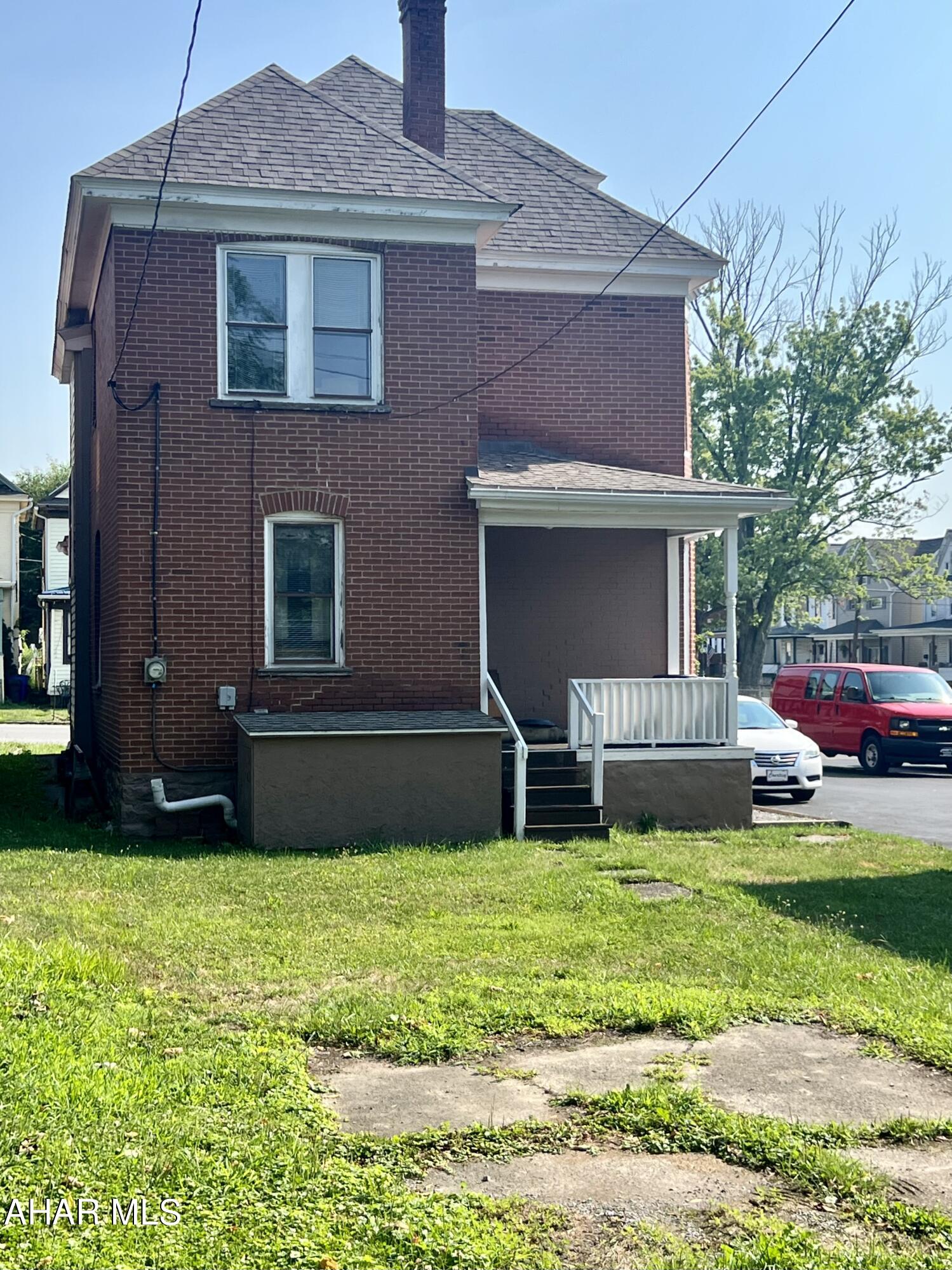 Juniata - Residential