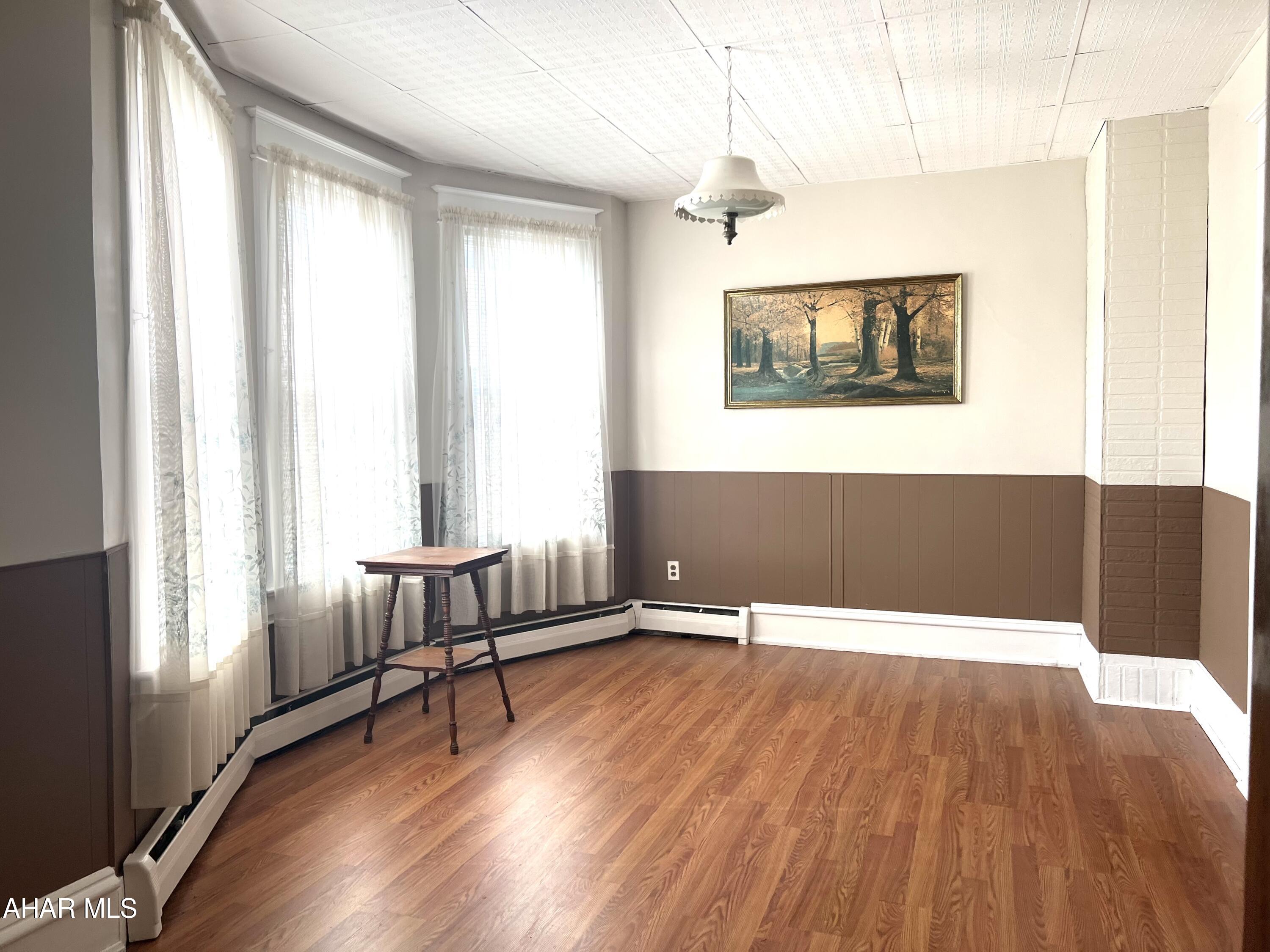 Juniata - Residential