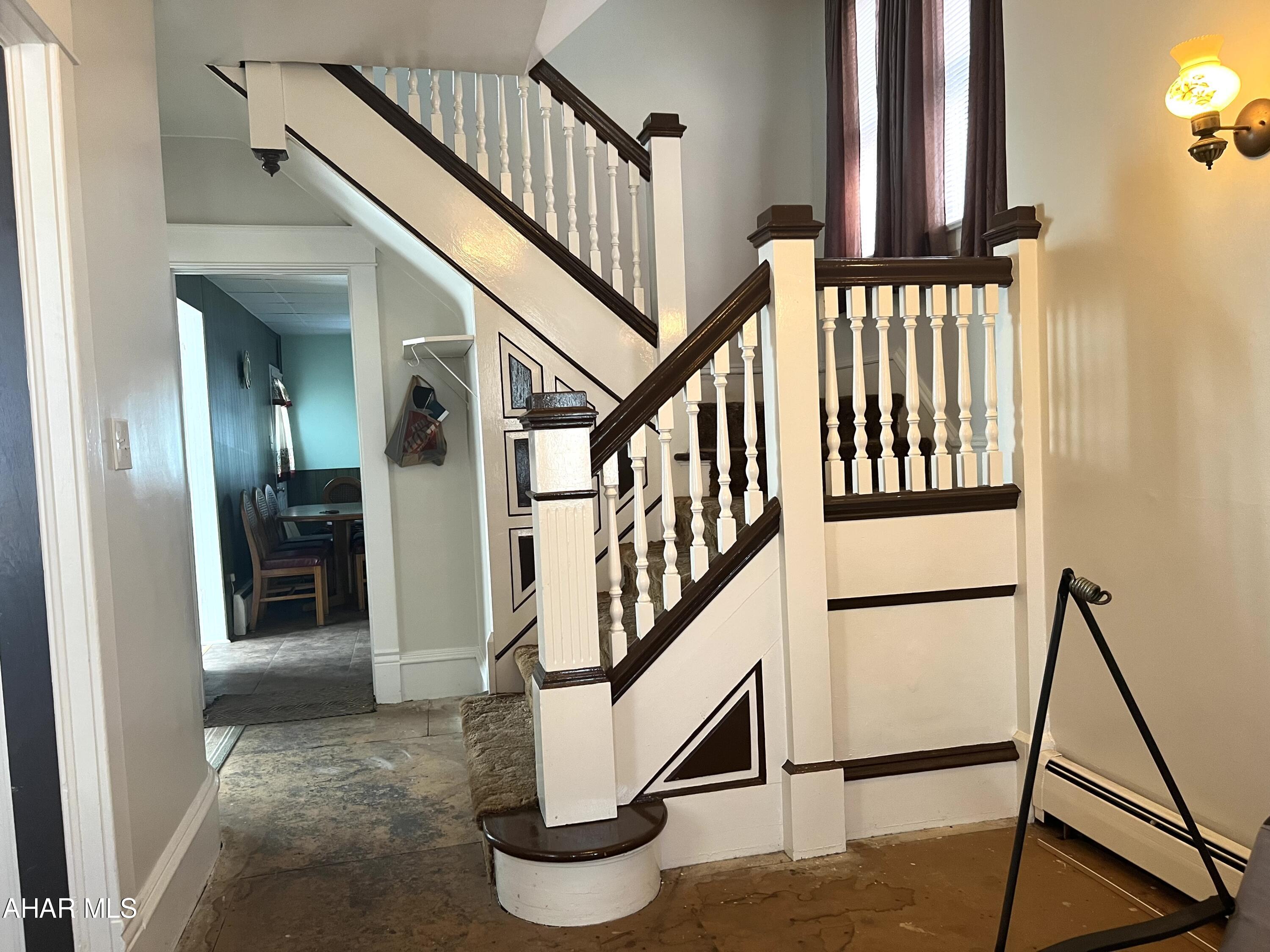 Juniata - Residential