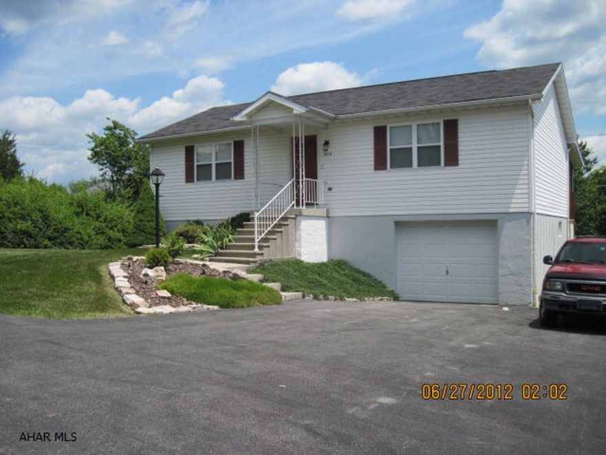 Home is immaculate, move in condtion. Nice lot with one car integral garage and garage door opener. Nice yard and landscaping. Skylight in bathroom.  Basement is studded out to be finished.