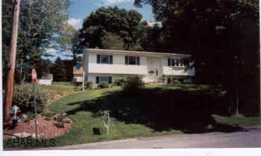 Beautiful Bi-Level on landscaped lot in Highland  Park Area Better than new! This 3 bedroom Bi-Level has familyroom, gas fireplace & large deck.  This home has had great care.  A must see!  Must settle on property they are purchasing.